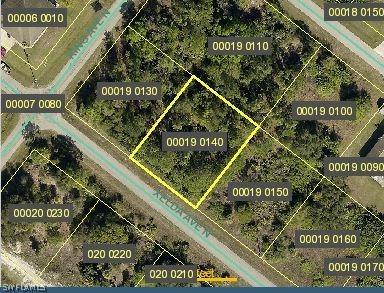 2042 Xelda Ave., Lehigh Acres, FL 33971