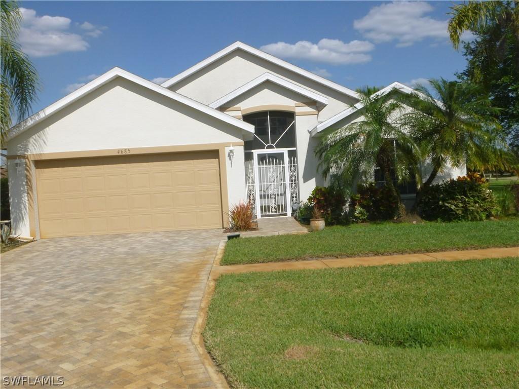 4685 Varsity Cir., Lehigh Acres, FL 33971