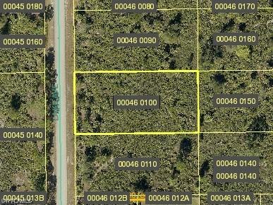 704 Lake Ave., Lehigh Acres, FL 33972