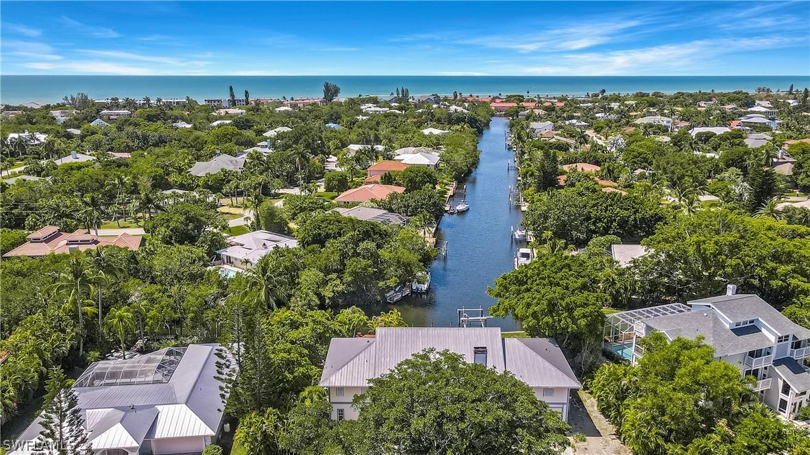 737 Periwinkle Way, Sanibel, FL 33957