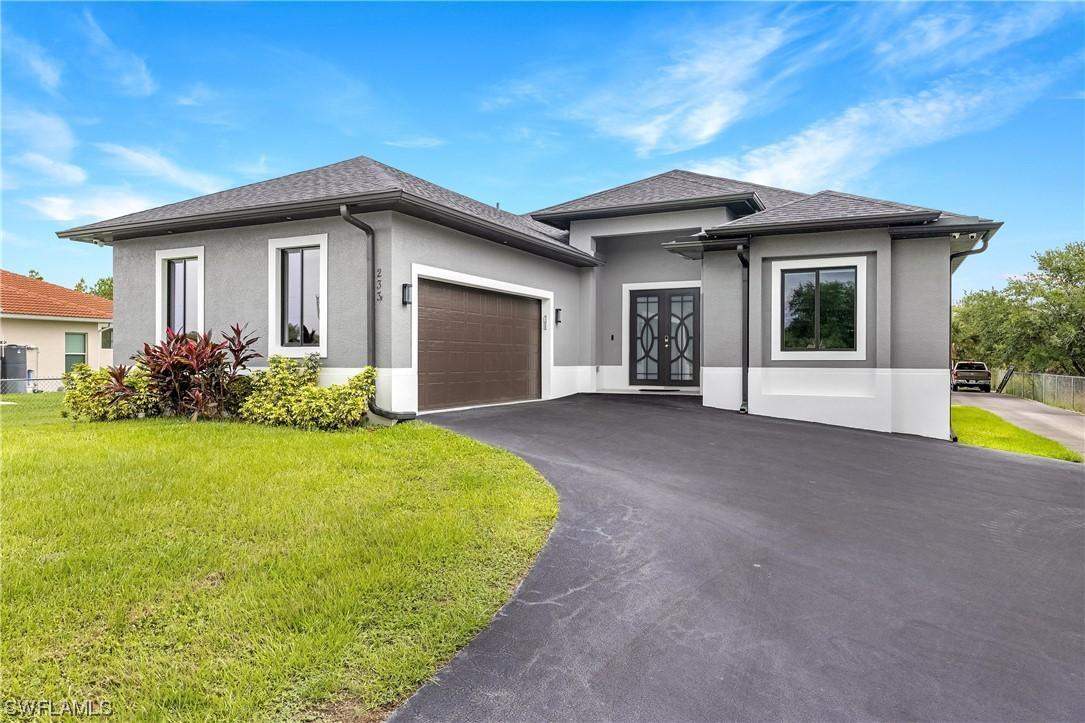 233 37th Ave., Naples, FL 34120