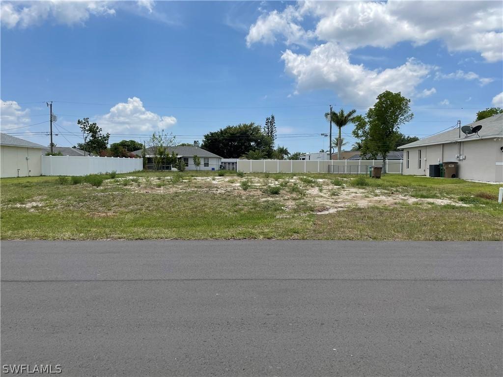 536 SE 27th St., Cape Coral, FL 33904