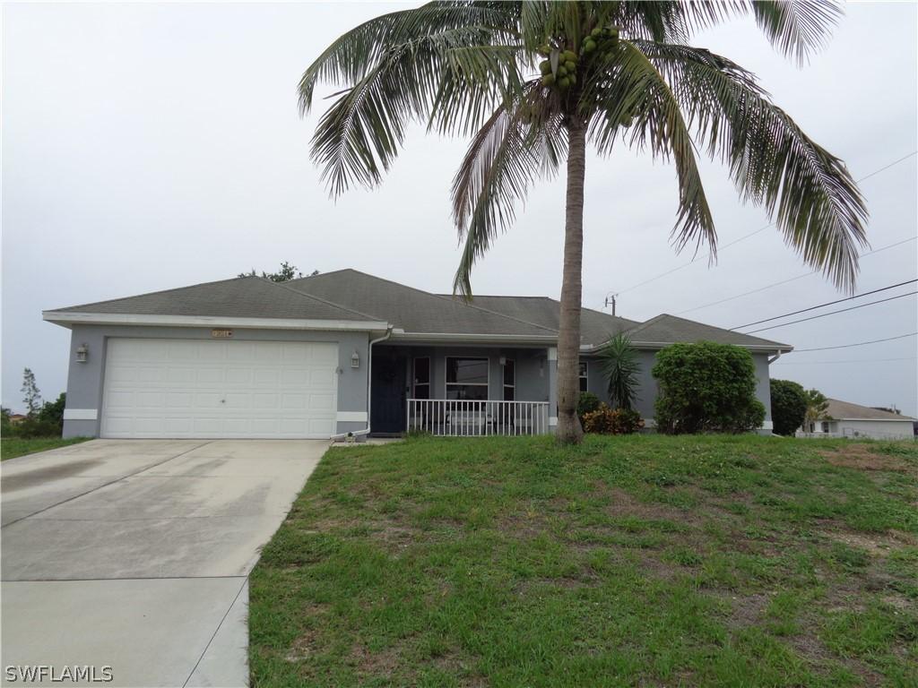201 NW 15th Pl., Cape Coral, FL 33993
