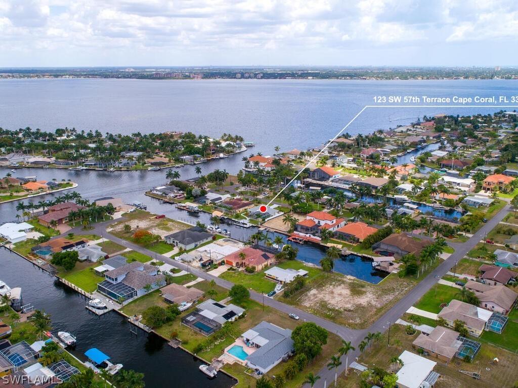 123 SW 57th Ter., Cape Coral, FL 33914