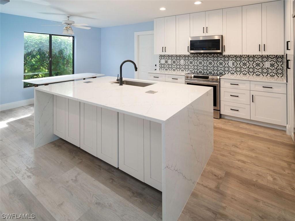 224 6th Ave. #13, Naples, FL 34102