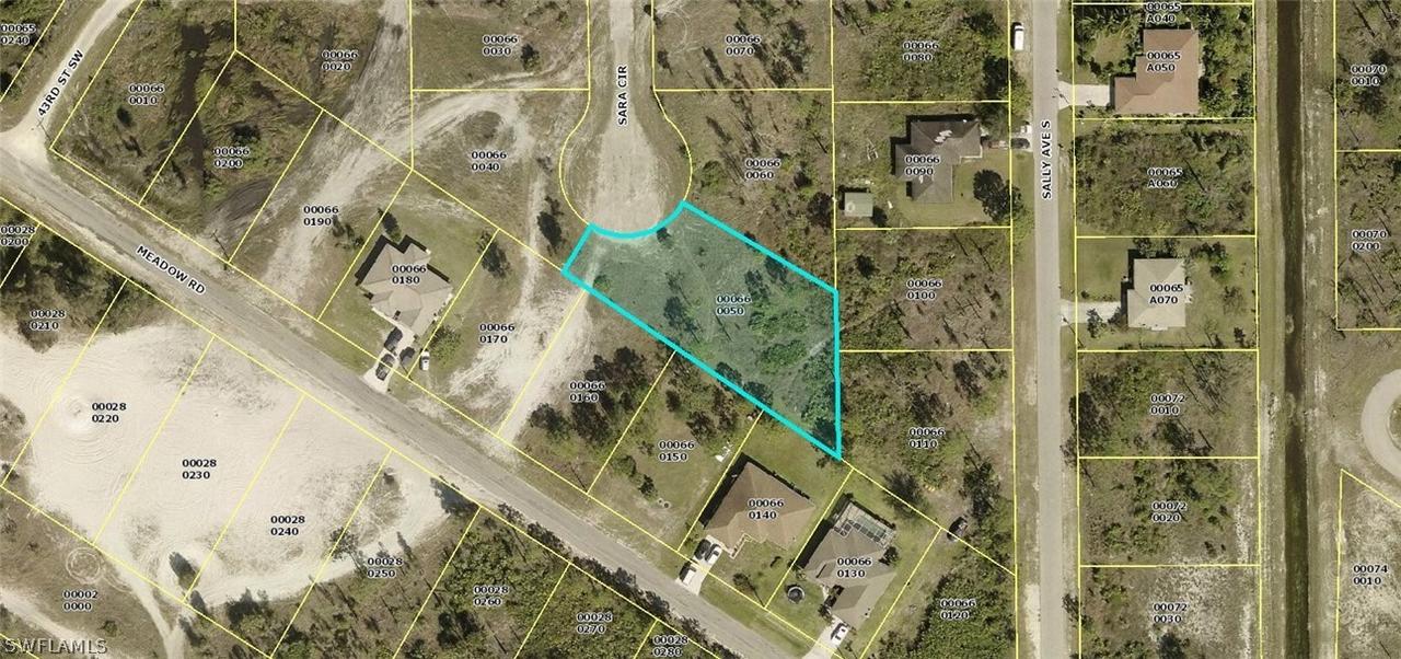 4305 Sara Cir., Lehigh Acres, FL 33976