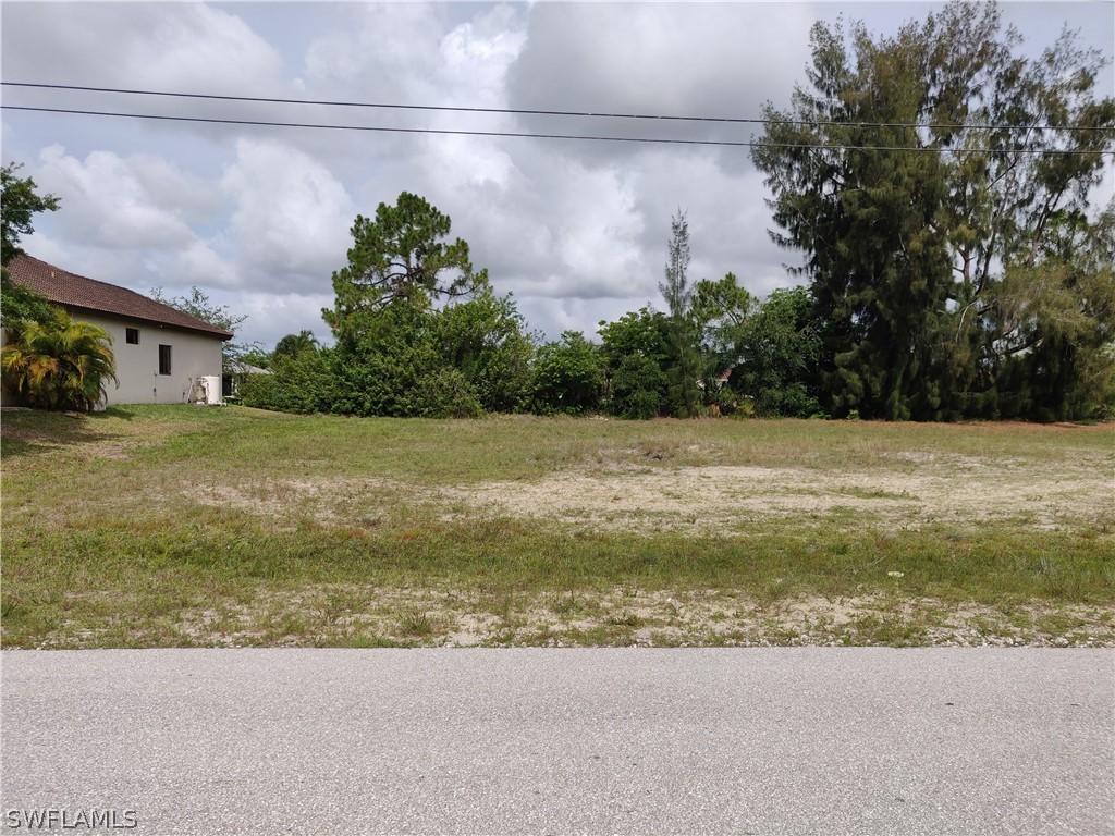 1402 SW 8th Pl., Cape Coral, FL 33991