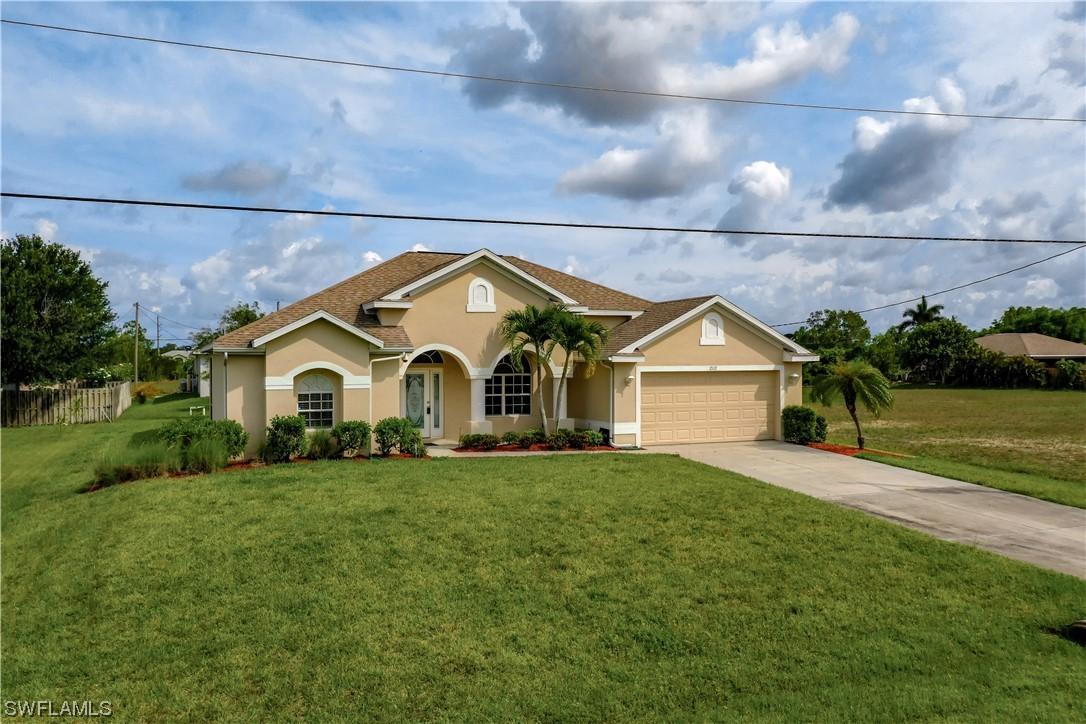 2117 NW 14th Ter., Cape Coral, FL 33993