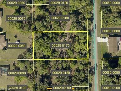 609 Mcarthur Ave., Lehigh Acres, FL 33936