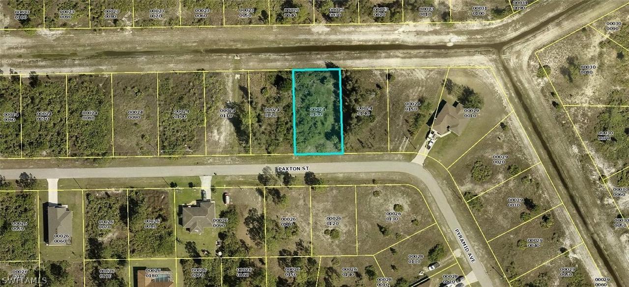 125 Paxton St., Lehigh Acres, FL 33974