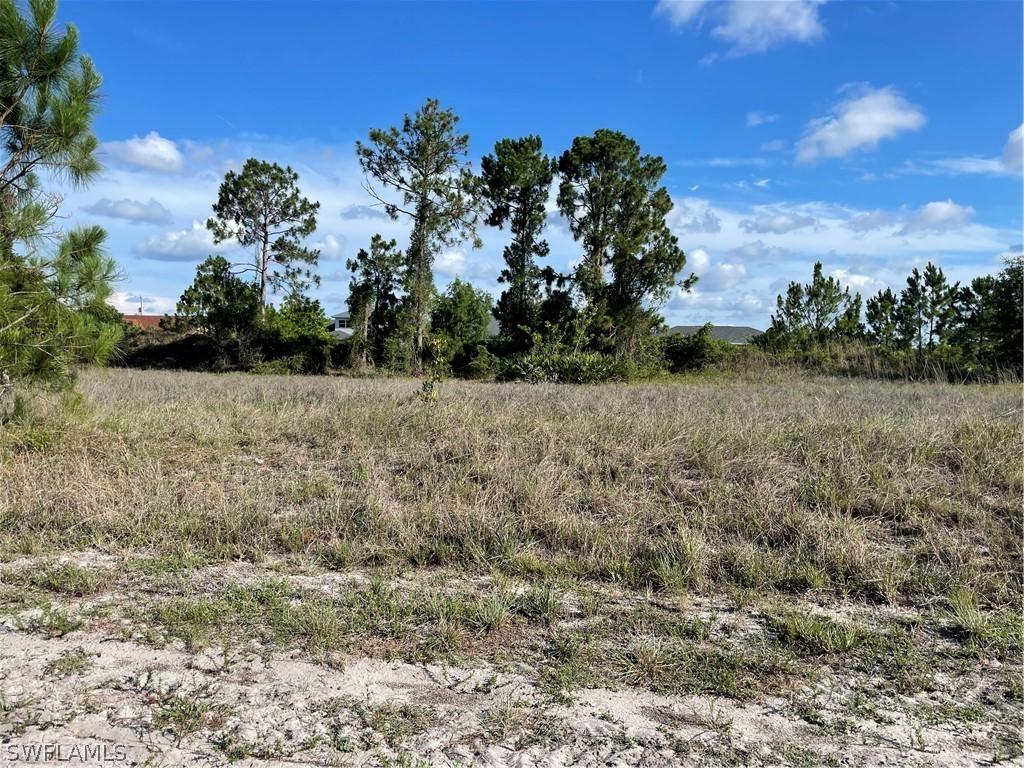 1214 Edelweiss St., Lehigh Acres, FL 33974