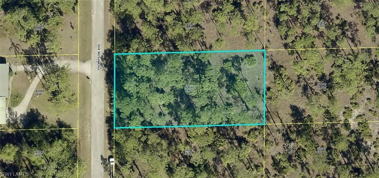 1512 Thompson Ave., Lehigh Acres, FL 33972