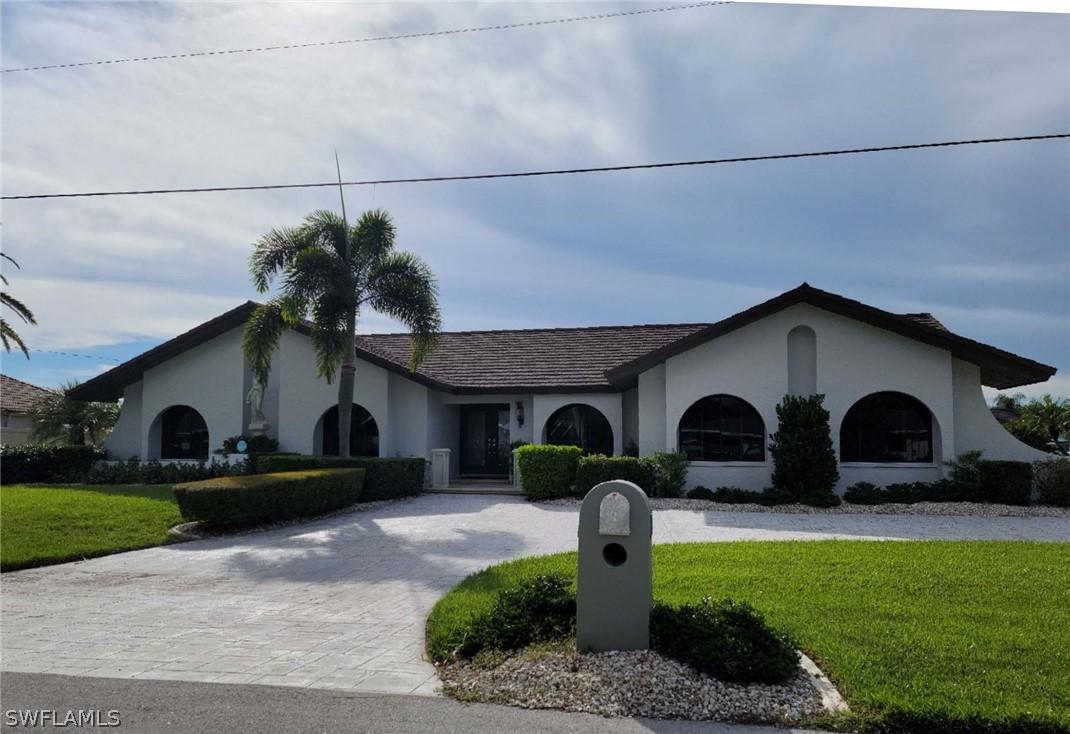 2804 SE 22nd Ave., Cape Coral, FL 33904