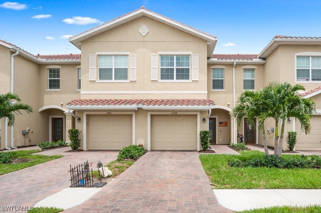 2708 Blossom Way, Naples, FL 34120