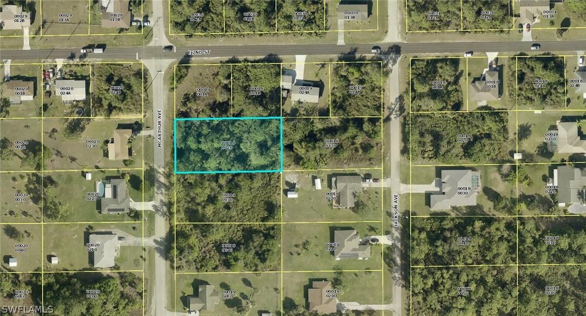 120 Mcarthur Ave., Lehigh Acres, FL 33936