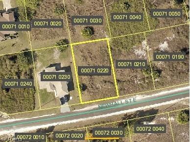 735 Newhall St., Lehigh Acres, FL 33974