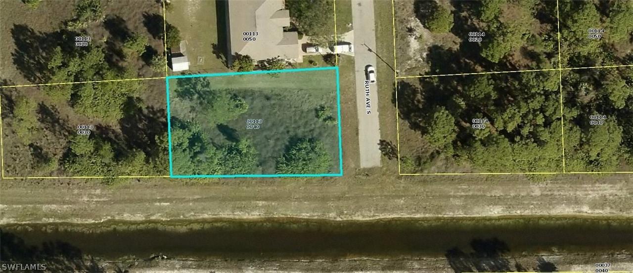 3004 Ruth Ave., Lehigh Acres, FL 33976