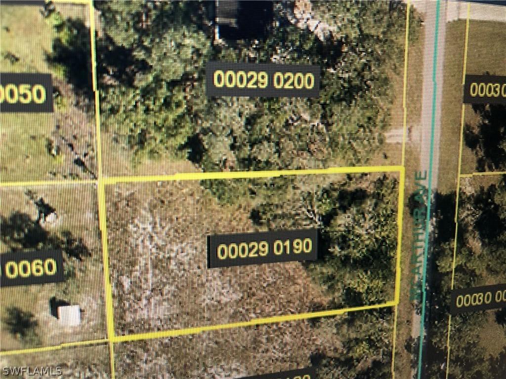 1813 Mcarthur Ave., Lehigh Acres, FL 33972