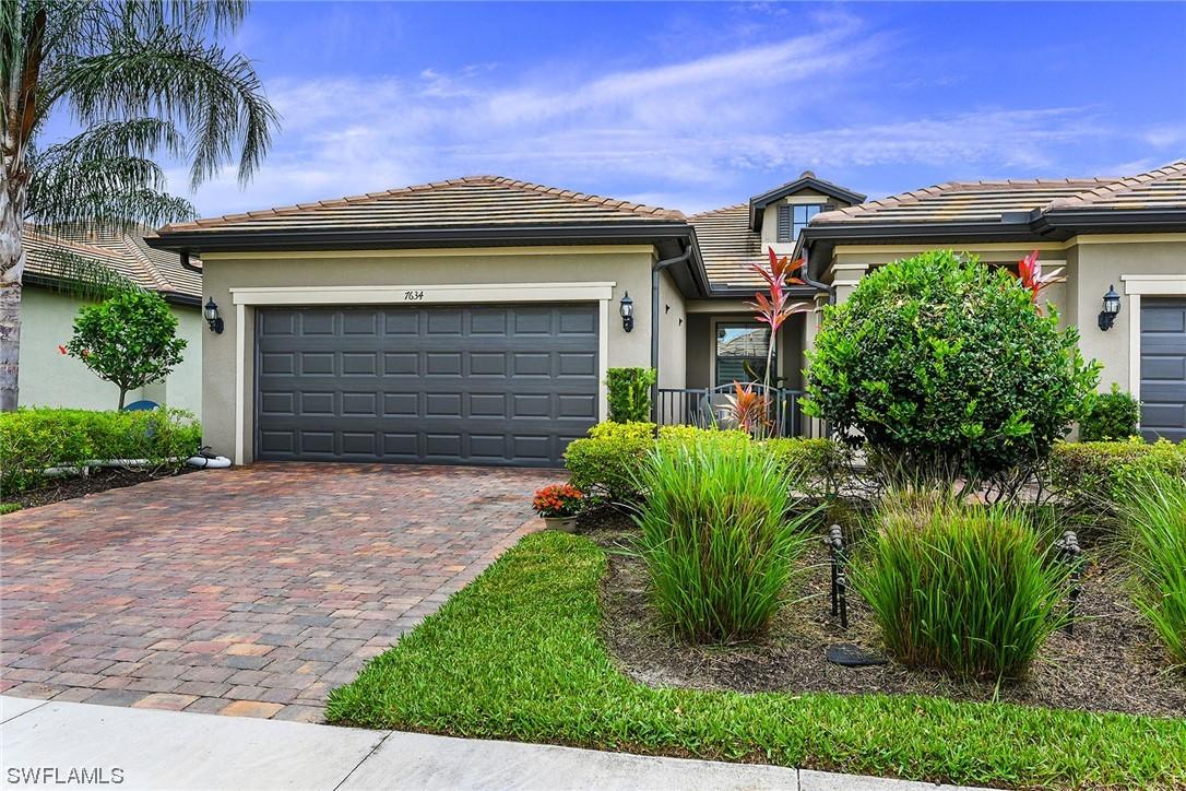 7634 Jacaranda Ln., Naples, FL 34114