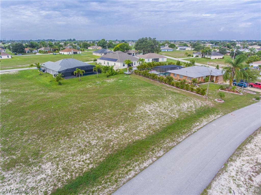 208 NW 30th St., Cape Coral, FL 33993