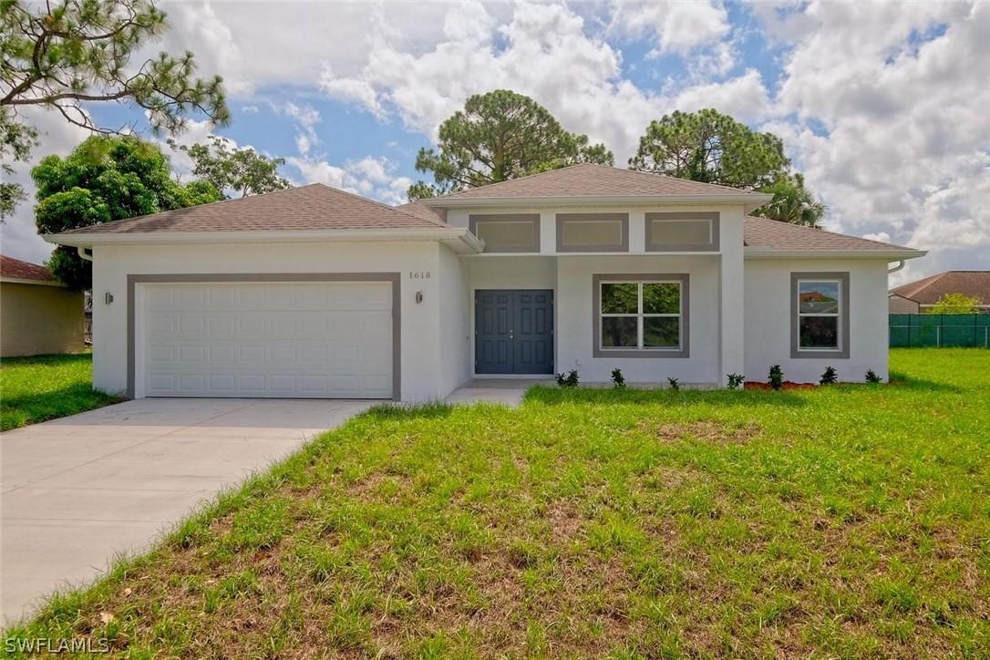 525 Paloma Ave., Lehigh Acres, FL 33974