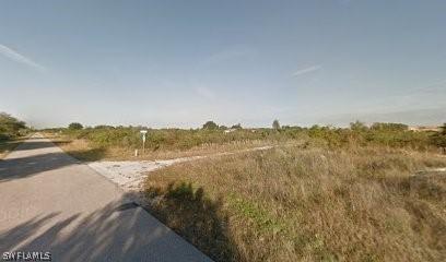 4702 Dora Ave., Lehigh Acres, FL 33976