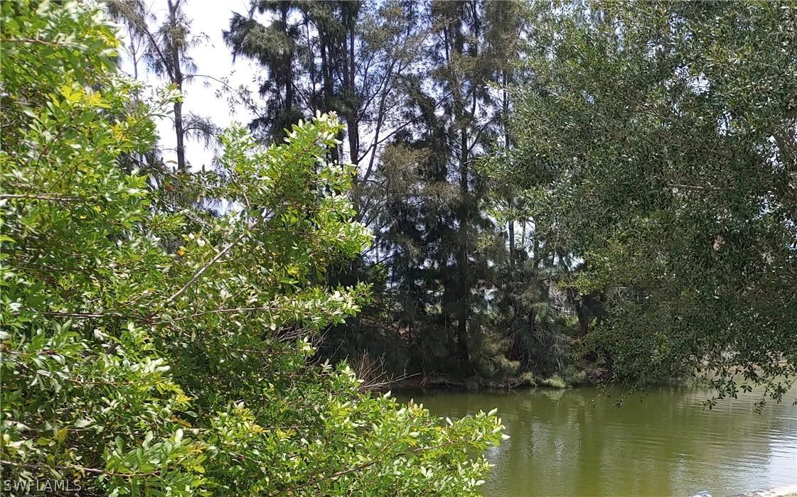 215 NE 17th Ter., Cape Coral, FL 33909