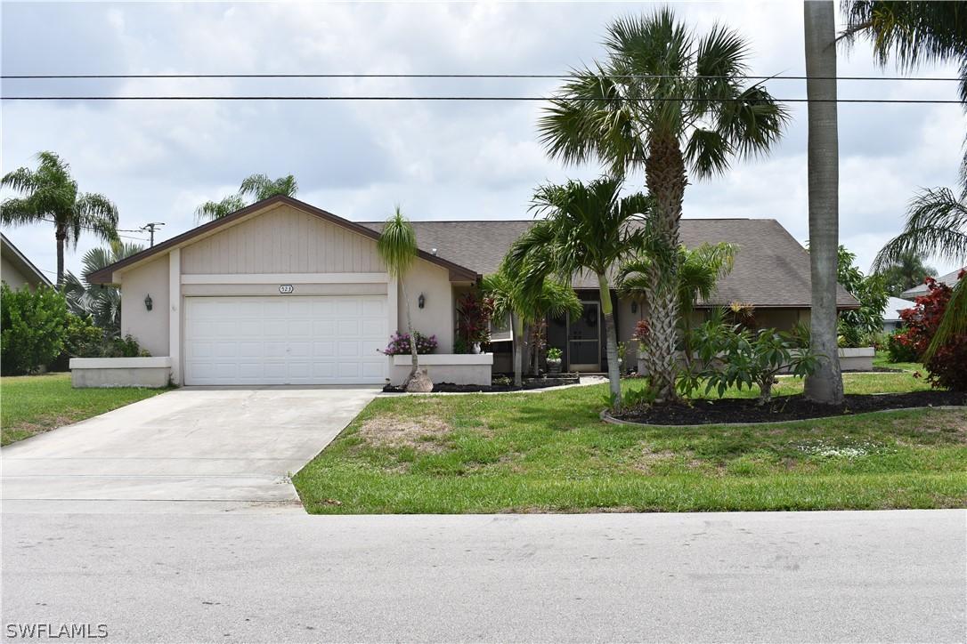 523 SE 20th Ct., Cape Coral, FL 33990