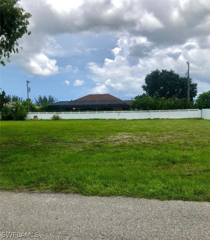 607 SE 31st St., Cape Coral, FL 33904