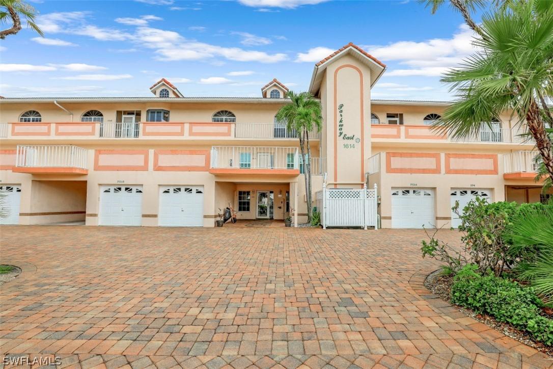 1614 Beach Pkwy. #PH12, Cape Coral, FL 33904