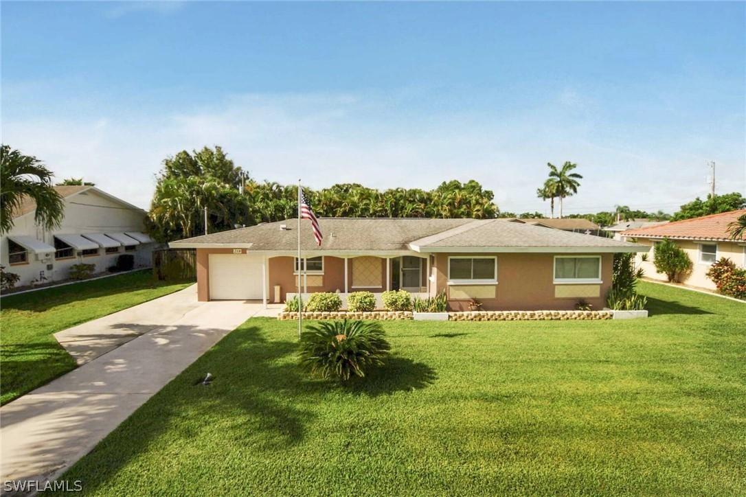218 SE 44th Ter., Cape Coral, FL 33904