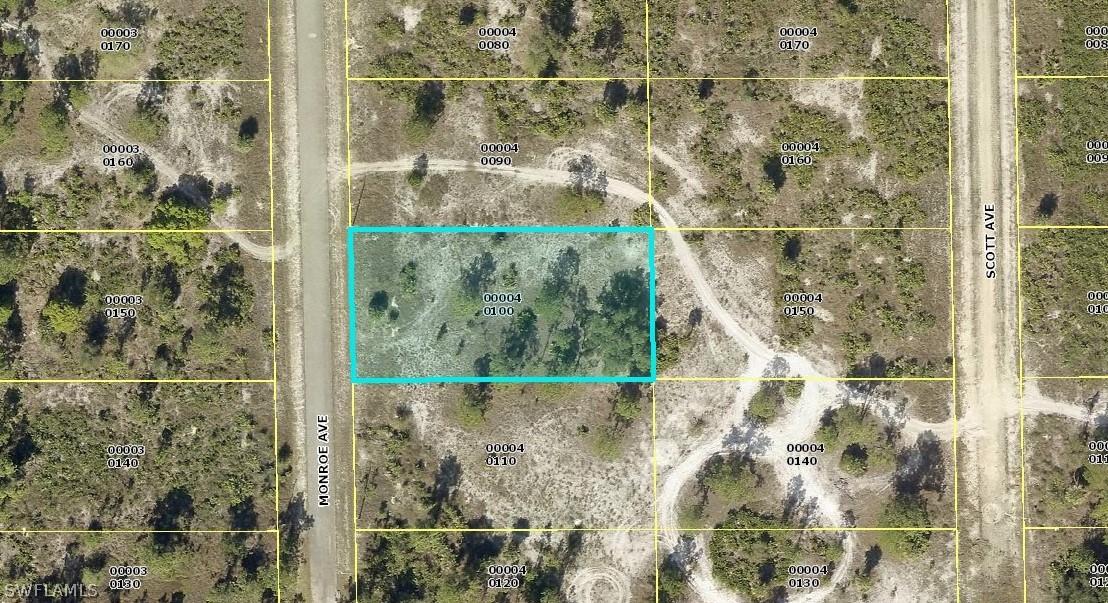 404 Monroe Ave., Lehigh Acres, FL 33972