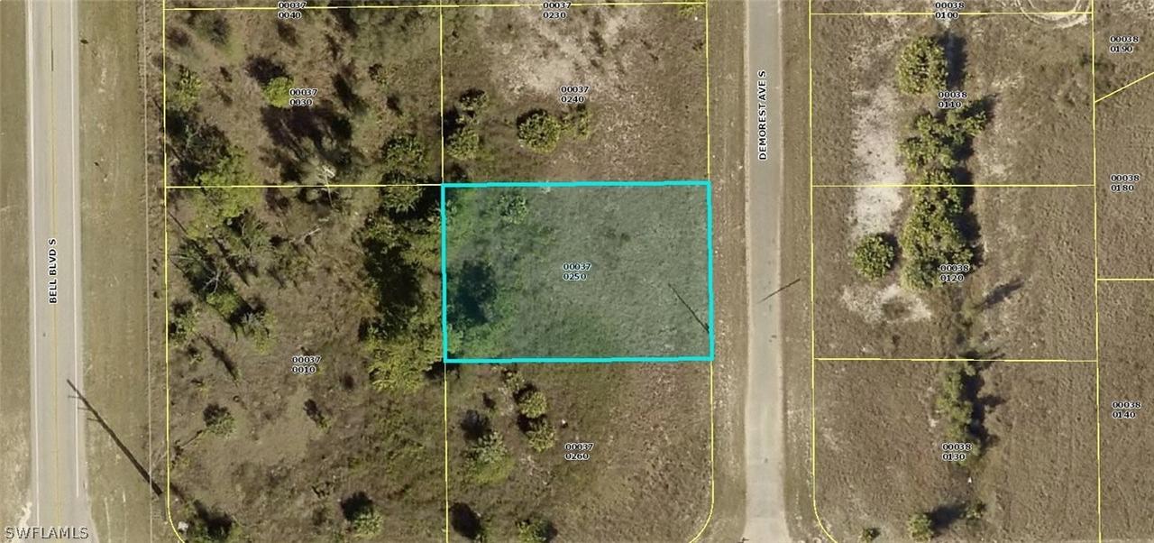 766 Demorest Ave., Lehigh Acres, FL 33974