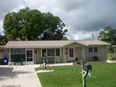 19 Greenwood Ave., Lehigh Acres, FL 33936