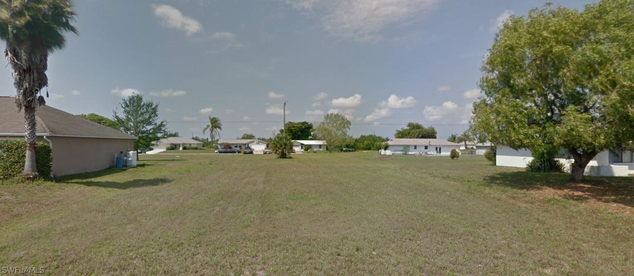 2222 NE 23rd Pl., Cape Coral, FL 33909