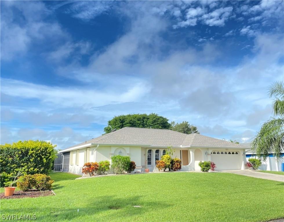 922 SE 28th Ter., Cape Coral, FL 33904