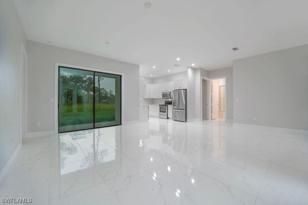 3200 62nd Ave., Naples, FL 34120