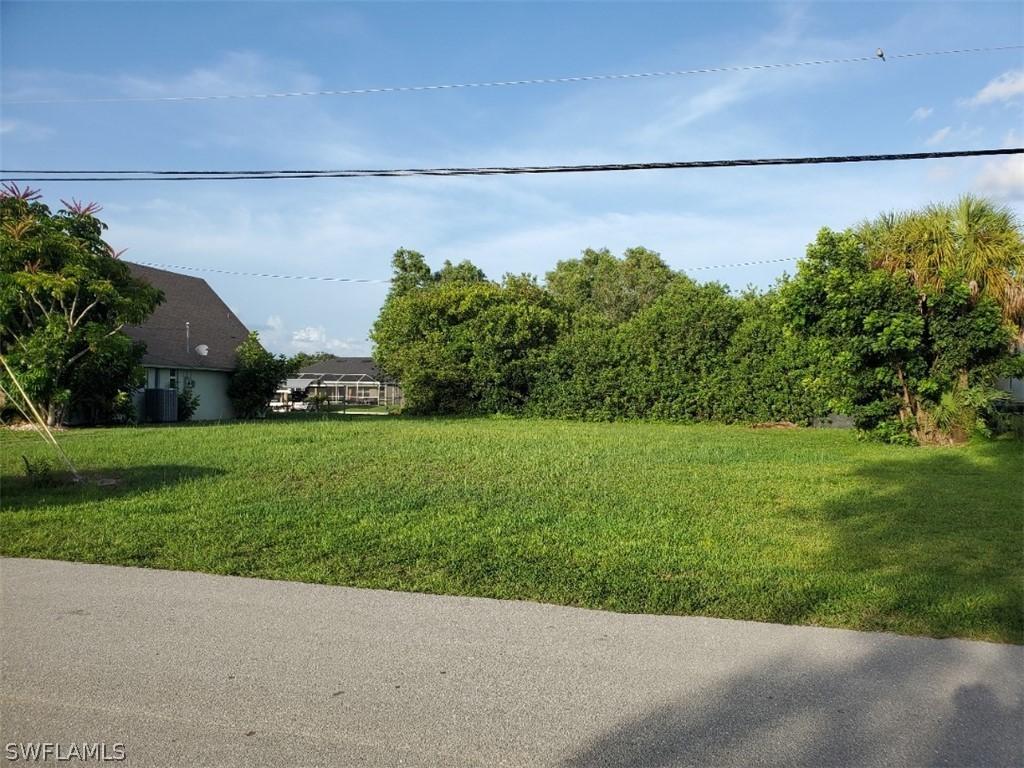 317 SE 4th Pl., Cape Coral, FL 33990