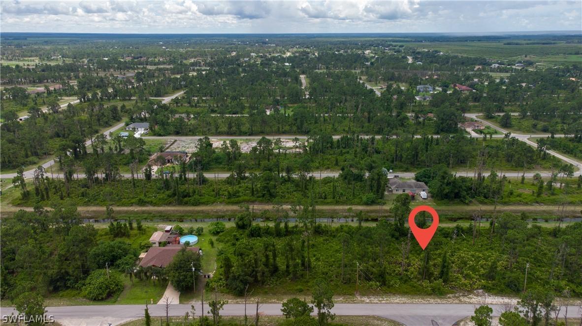 1138 Edelweiss St., Lehigh Acres, FL 33974