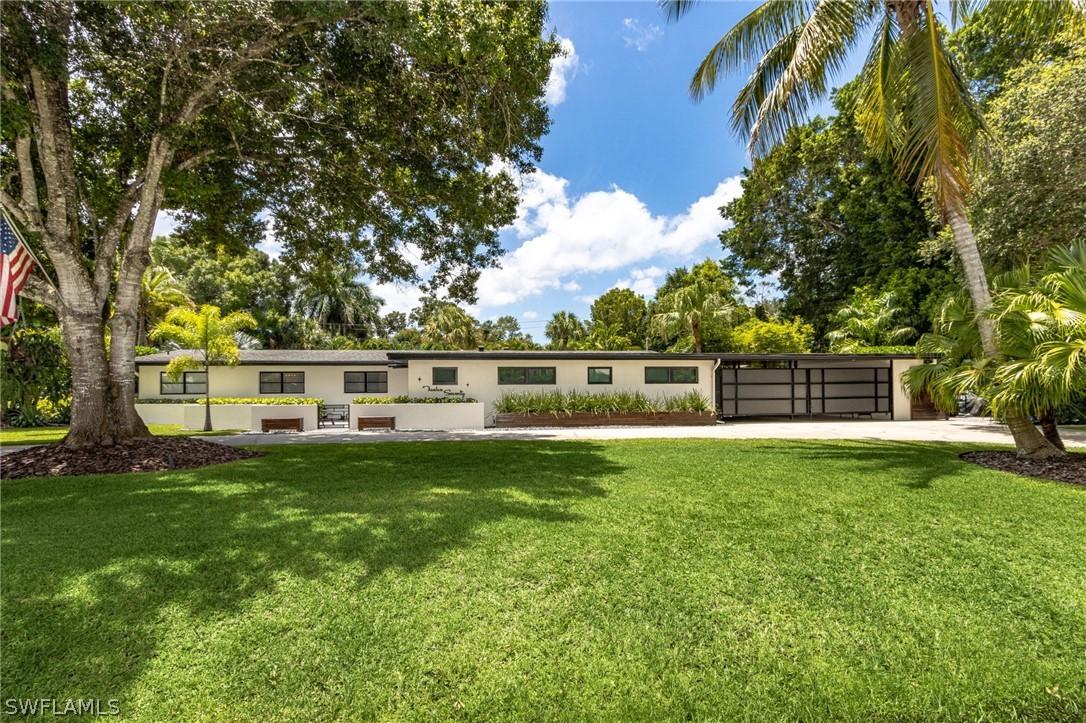 1270 Plumosa Dr., Fort Myers, FL 33901