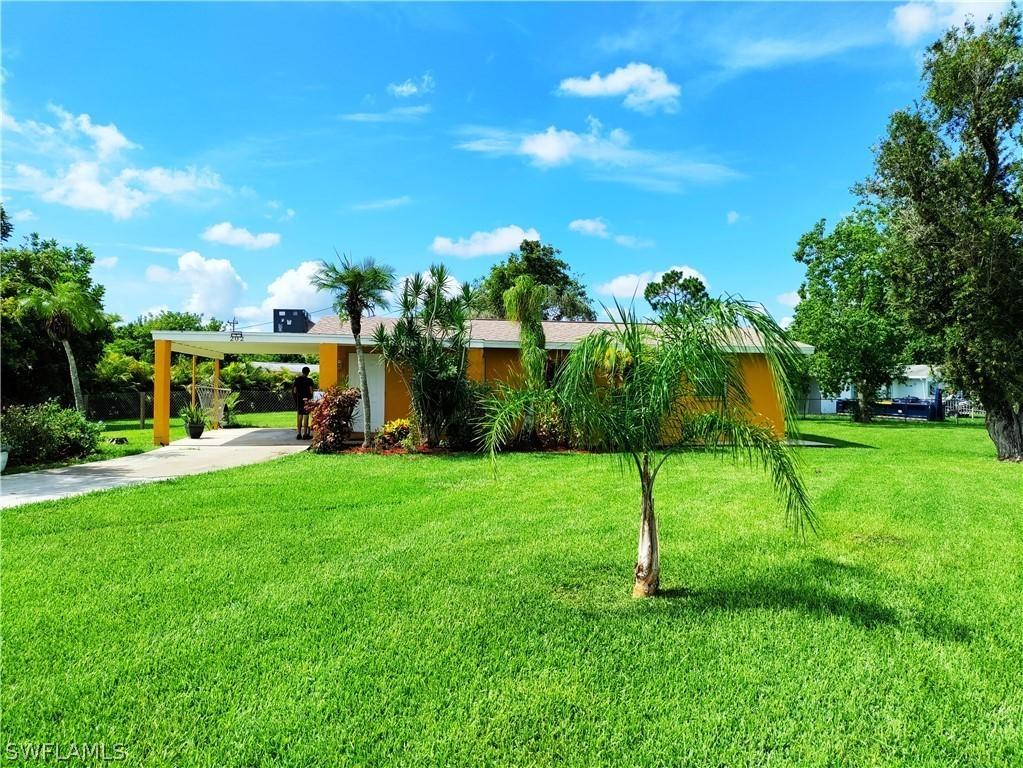 202 Davis Rd., Lehigh Acres, FL 33936