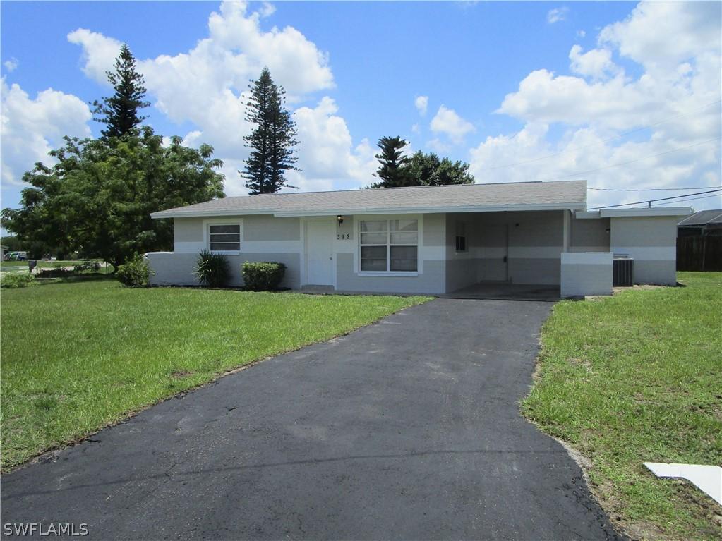 312 Bougainvillea Rd., Lehigh Acres, FL 33936