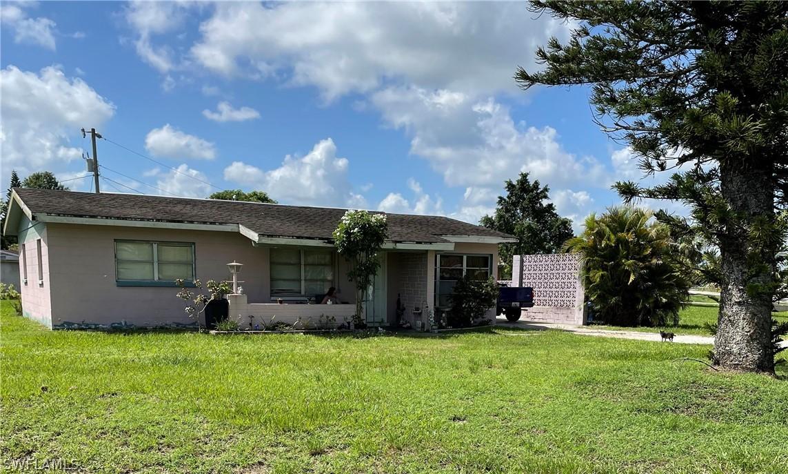 118 Delaware Rd., Lehigh Acres, FL 33936