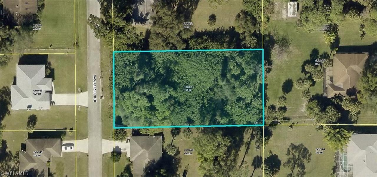 322 Roosevelt Ave., Lehigh Acres, FL 33936