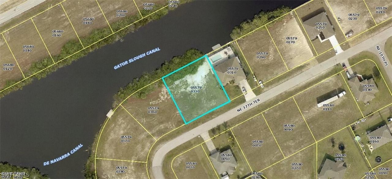 921 NE 37th Ter., Cape Coral, FL 33909