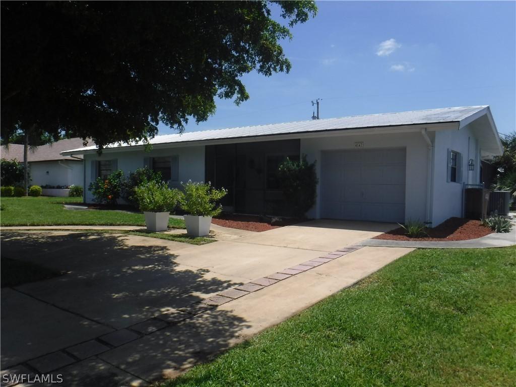 4547 SE 11th Ave., Cape Coral, FL 33904