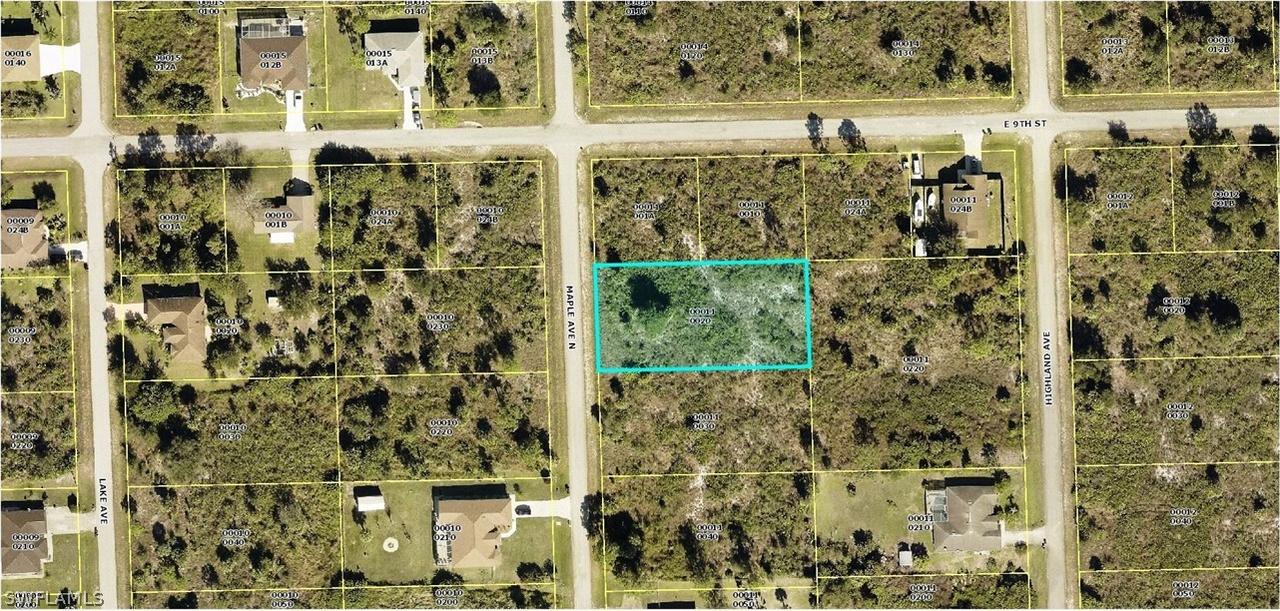 820 Maple Ave., Lehigh Acres, FL 33972