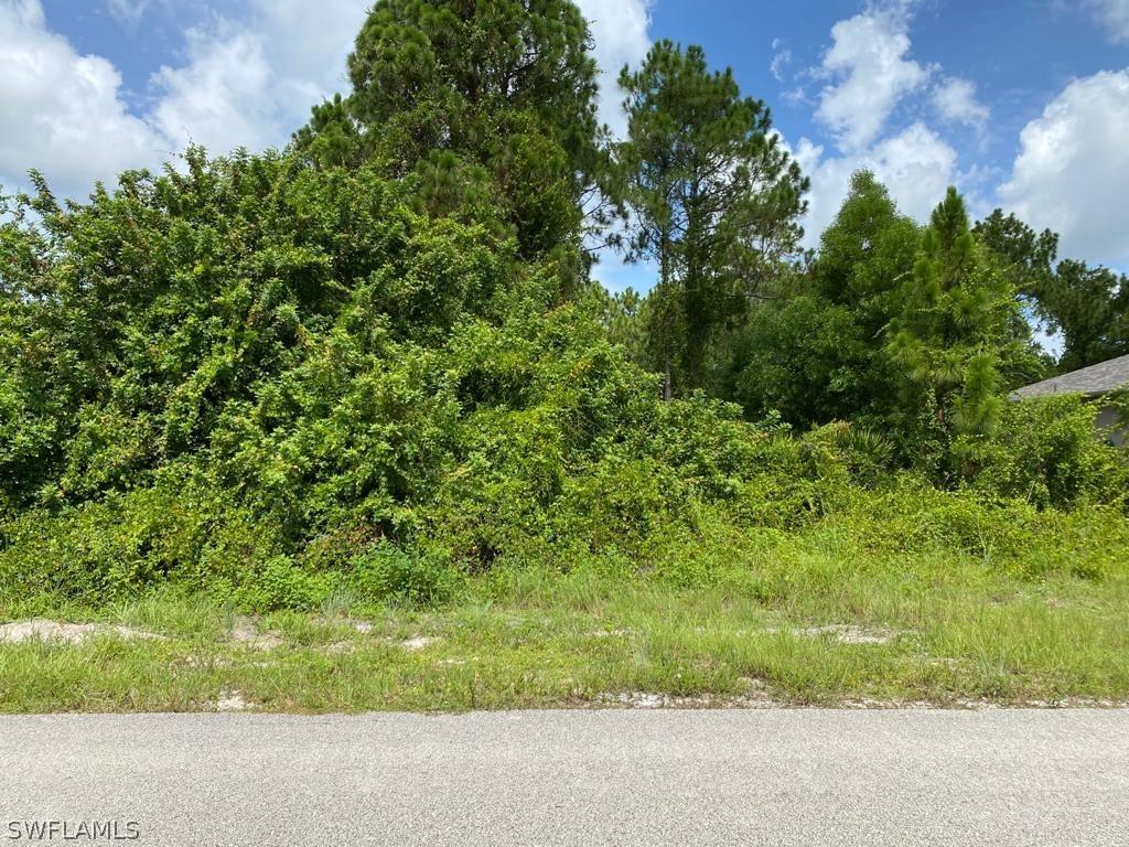 1015 Alfreda Ave., Lehigh Acres, FL 33971