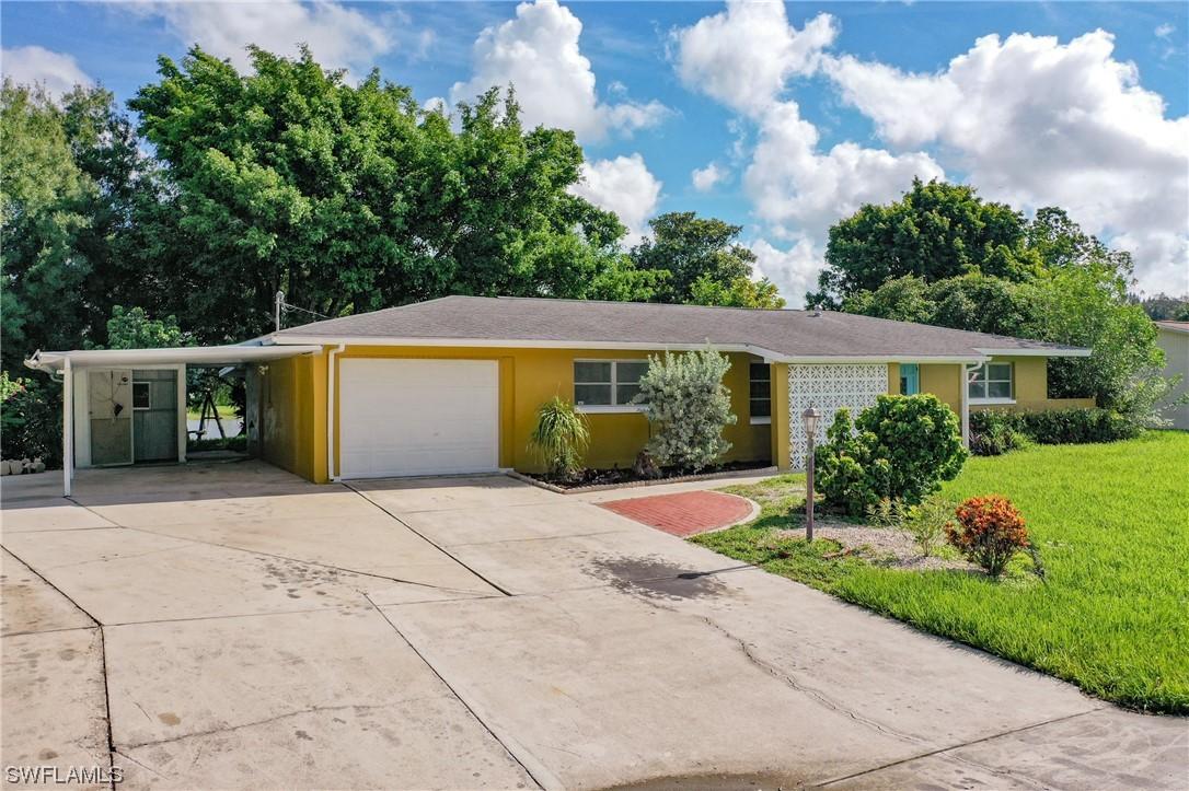 709 Monet St., Lehigh Acres, FL 33936