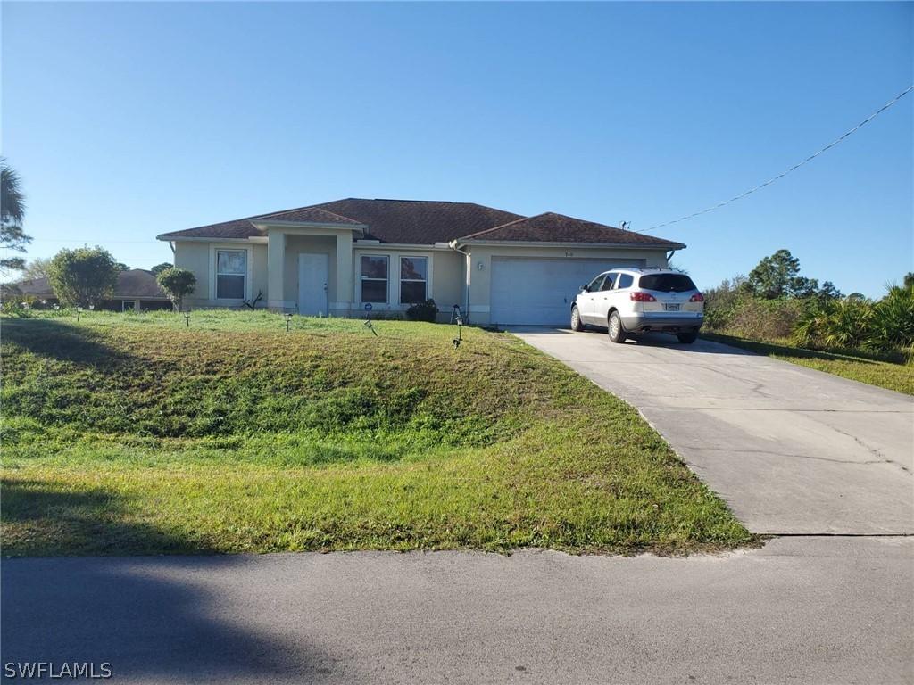 940 Gleason St., Lehigh Acres, FL 33974
